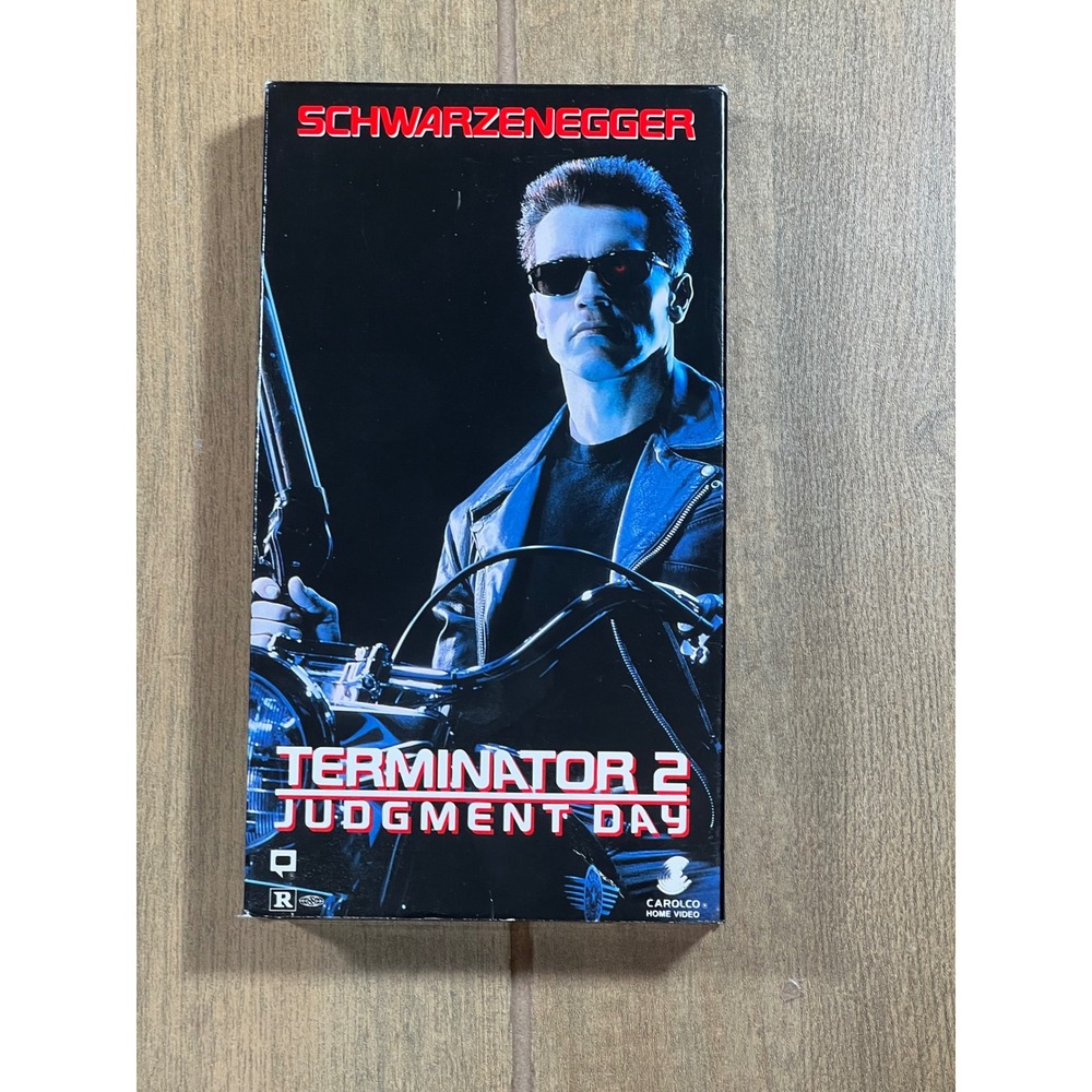 Terminator 2 Judgment Day VHS Arnold Schwarzenegger Carolco Sci-Fi Action Movie